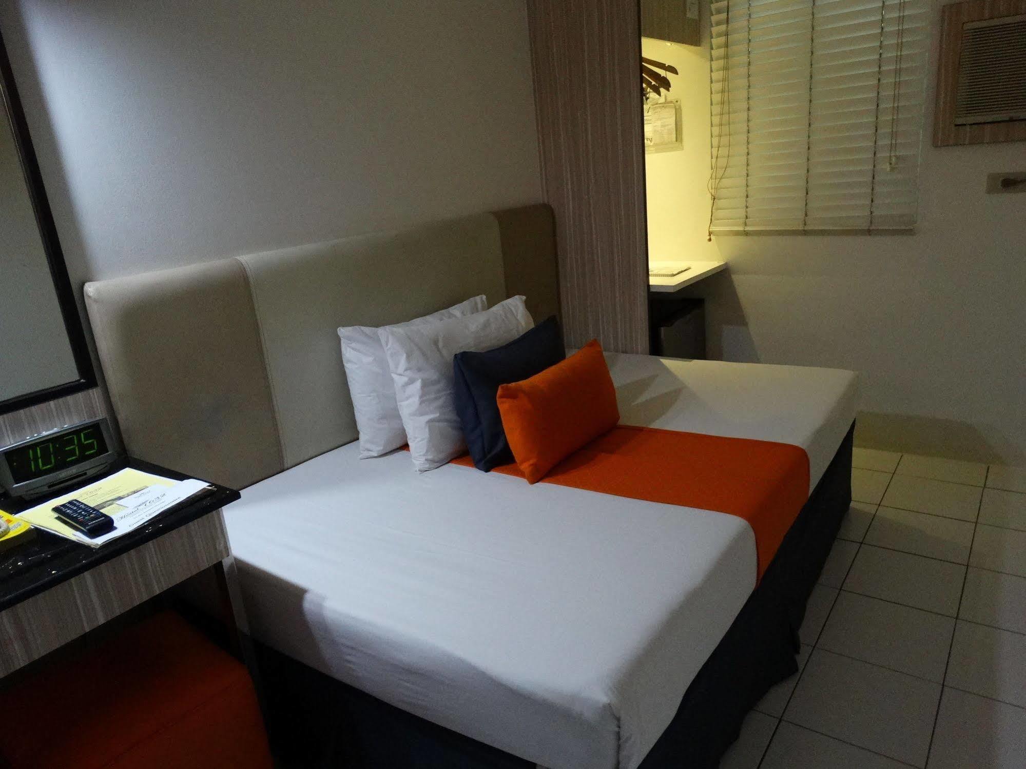 Hostel 1632 Manila Exteriér fotografie